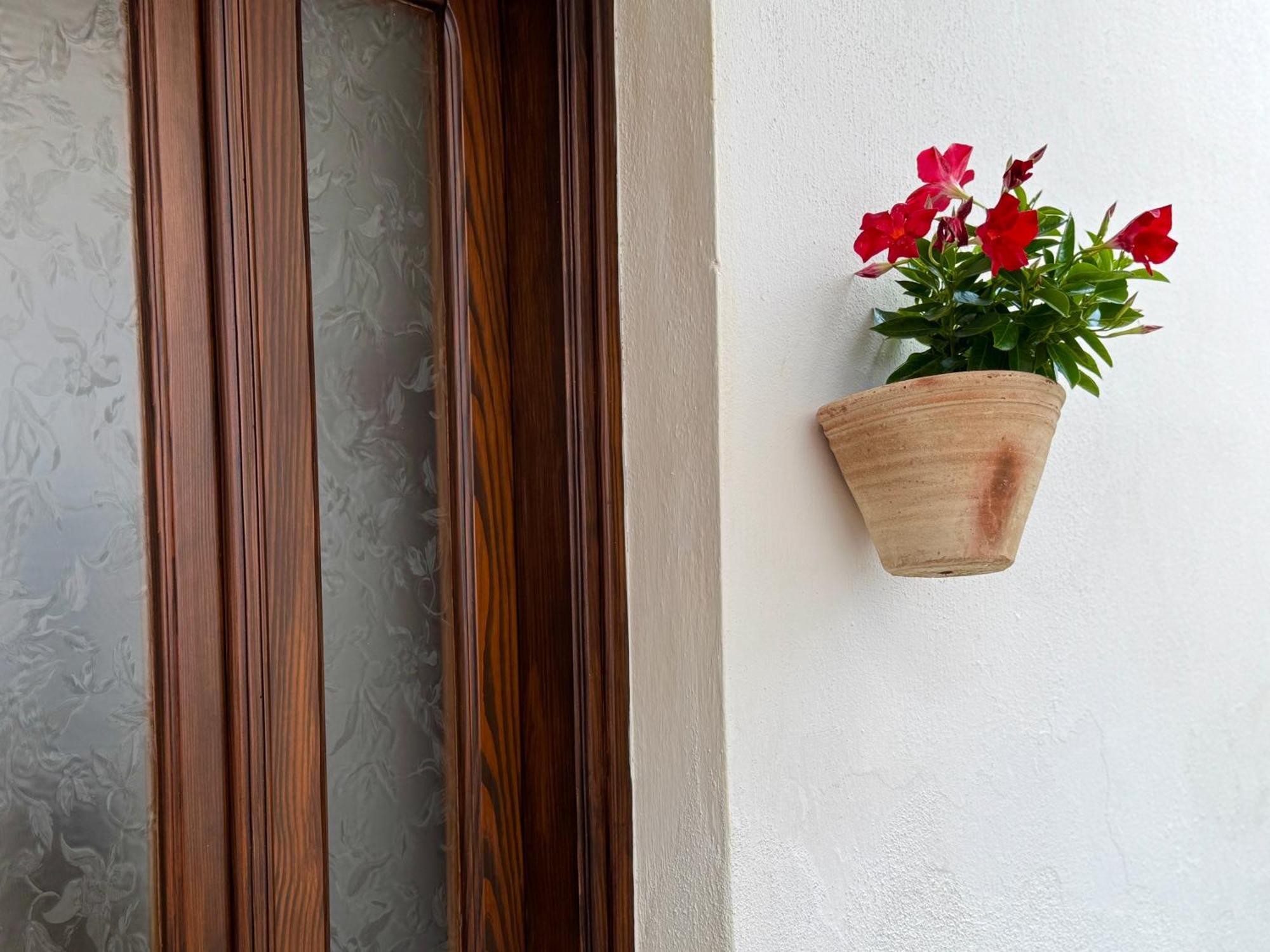 Casa Lia - Independent Apartment In The Gulf Of Orosei Galtellì Buitenkant foto
